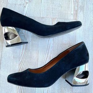 𝅺H by Halston Black Suede‎ Krista Pumps